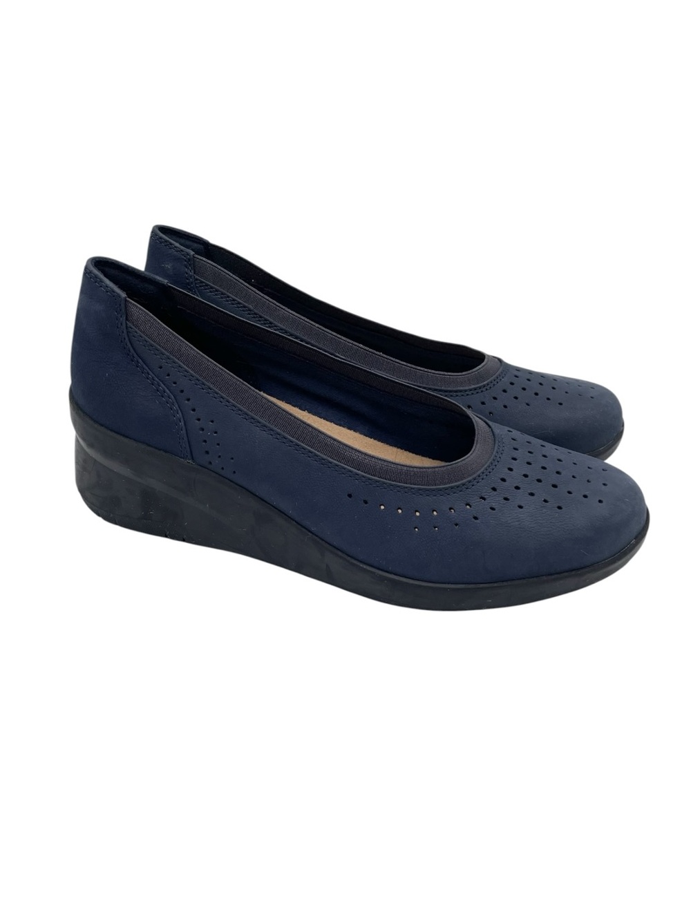 Clarks Collection Suttyn Kaylie Slip-On Shoes Size 7 Navy Blue Nubuck Leather